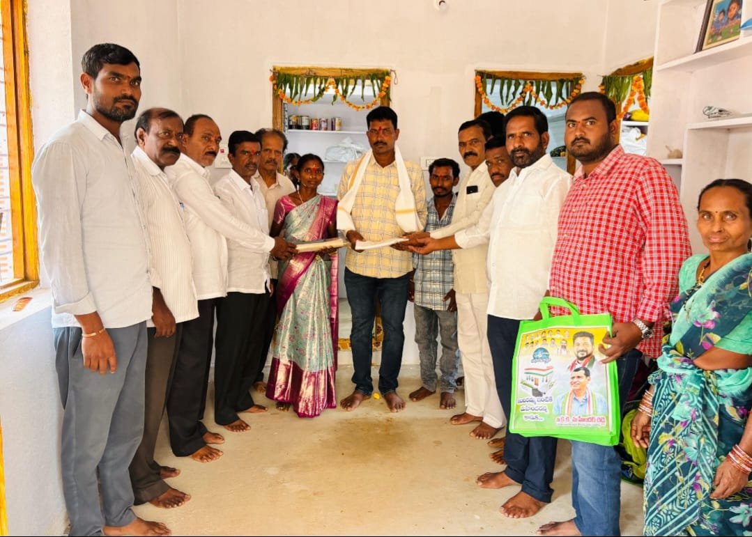 పేద ప్రజలకు ప్రతి గ్రామానికి ఇందిరమ్మ ఇల్లు ఇచ్చిన ప్రభుత్వం కాంగ్రెస్ ప్రభుత్వమే  ముస్తాబాద్ కాంగ్రెస్ పార్టీ మండల అధ్యక్షుడు ఏళ్ళ బాల్ రెడ్డి 